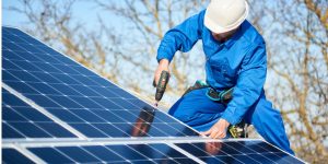 Installation Maintenance Panneaux Solaires Photovoltaïques à Bona